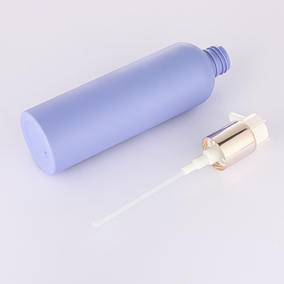 Ecoの友好的なペット150ml 200ml 250ml 8つのoz新式の曇らされたすみれ色ボディ洗浄ローションのシャワーのゲルの金ポンプ出版物のびん