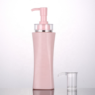 卸し売り350ml 500mlの贅沢なピンクの正方形の空気のない詰め替え式のシャワーのゲルの空ポンプはボディ ローションの容器をびん詰めにする